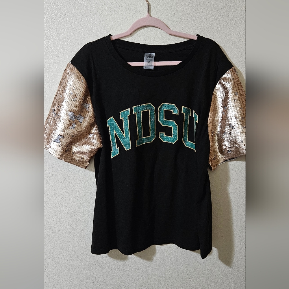 XL NDSU Bison shirt with sequin sleeves